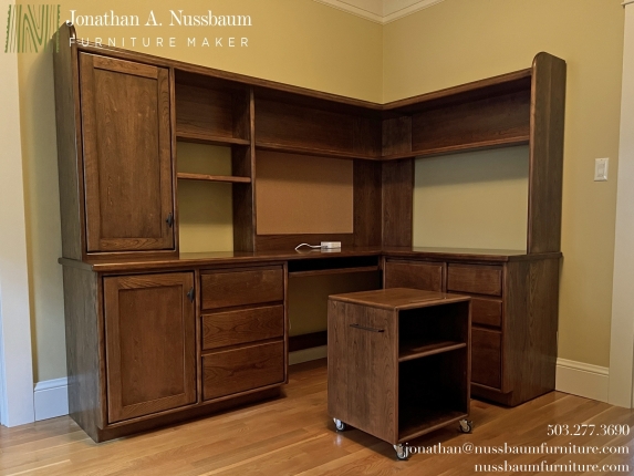 Corner-Desk-with-cart-out