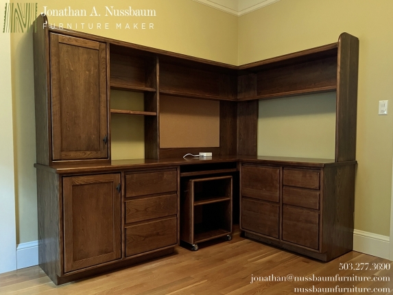 Corner-Desk-with-cart