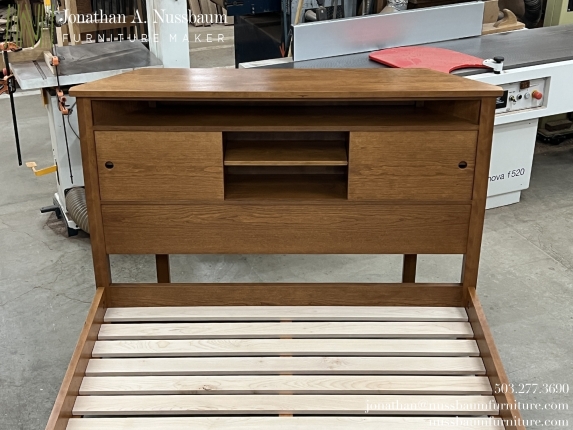 Corner-Storage-Headboard