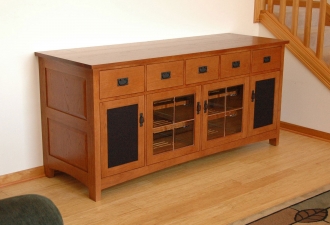Oregon-White-Oak-Media-Console-with-lighting-off