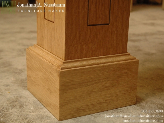 Leg-with-Hidden-Caster