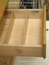 Drawer-w-2-dividers