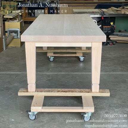 unfinished-Oregon-Big-Leaf-Maple-Timberline-Table-end-view