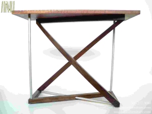 Twist-Western-Walnut-and-bead-blasted-aluminum-entry-table