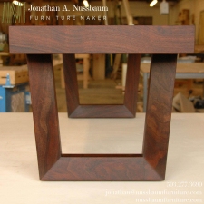 Western-Walnut-Entry-Bench-end-view