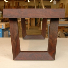 Western-Walnut-Entry-Bench-end-view